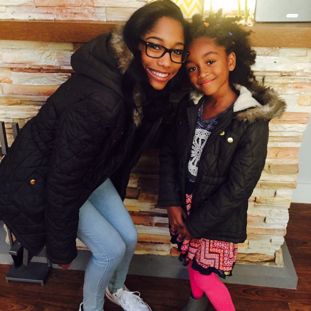 Aalyrah's tweet photo. On the set of Uncle Buck with my favorite tv sister. ๐ #behindthescenes #abcunclebuck https://t.co/CYonu1xvYZ