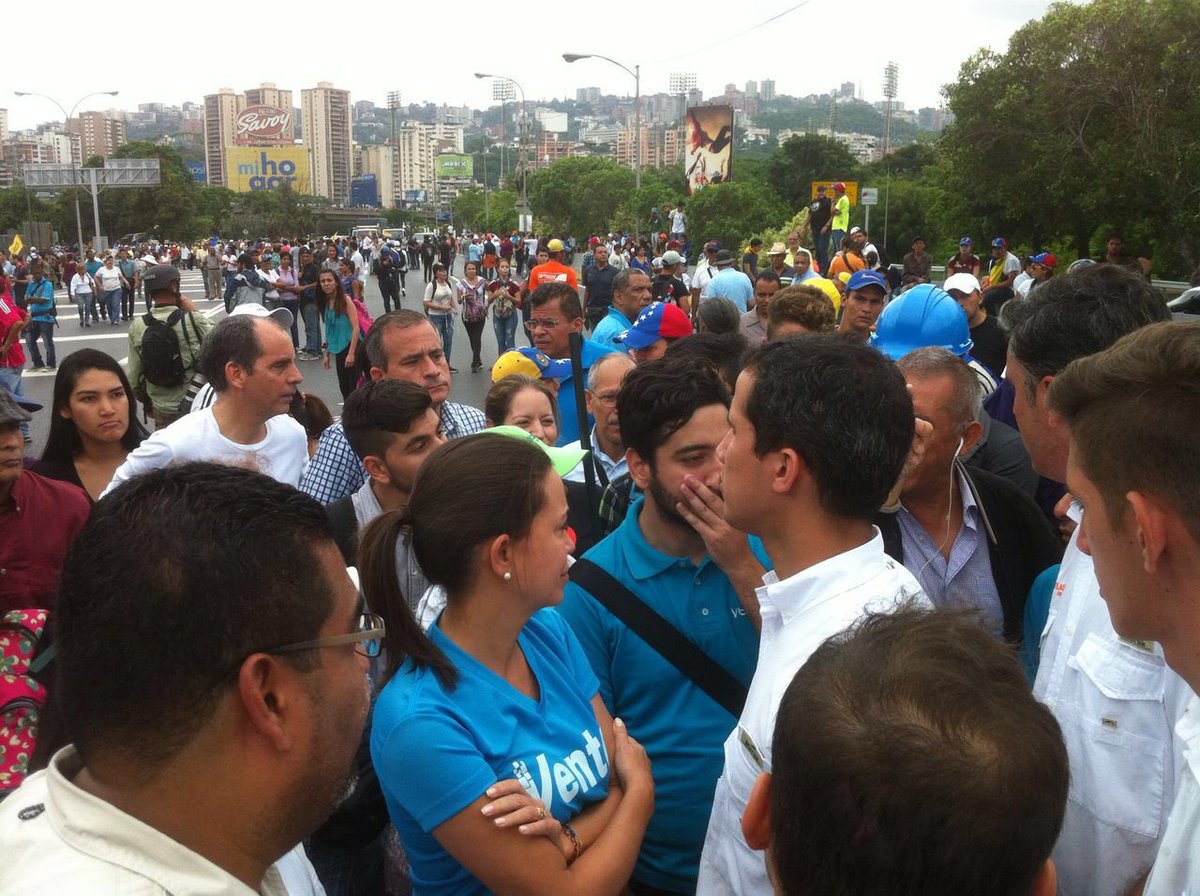 MariaCorinaYA's tweet photo. Referendo revocatorio a partir de enero es fraude. No aceptaremos que la #Transición se convierta en una transacción https://t.co/IESBzgyOkI