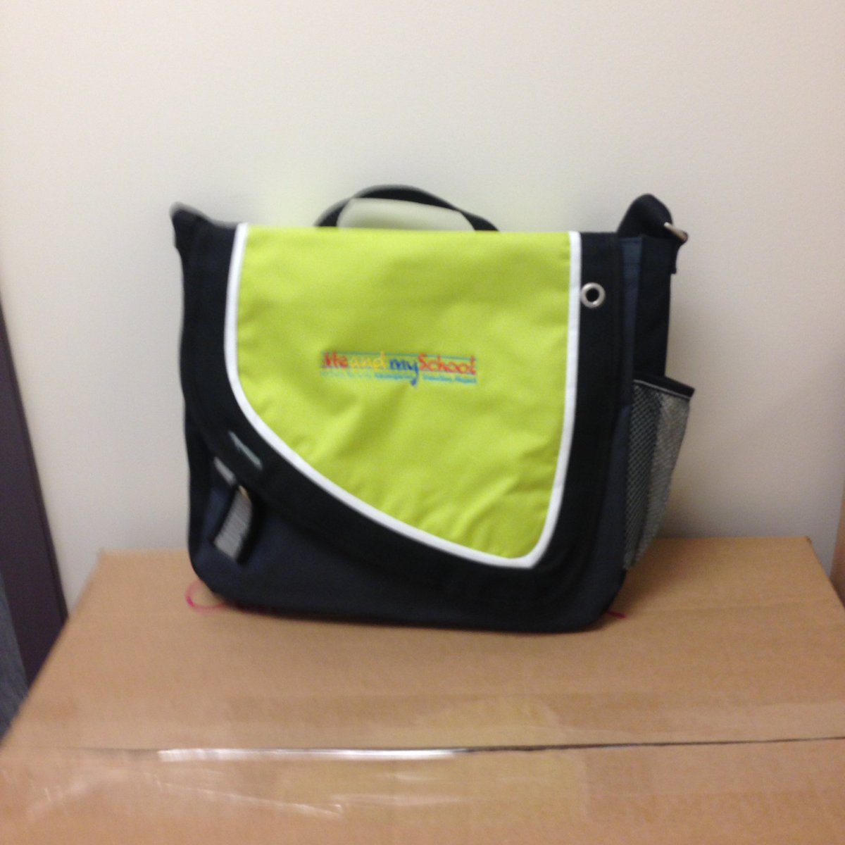 BCStudentAdv's tweet image. Messenger bags for all Kindergarten students . In collaboration with @UnitedWayGC.  @Boone_County