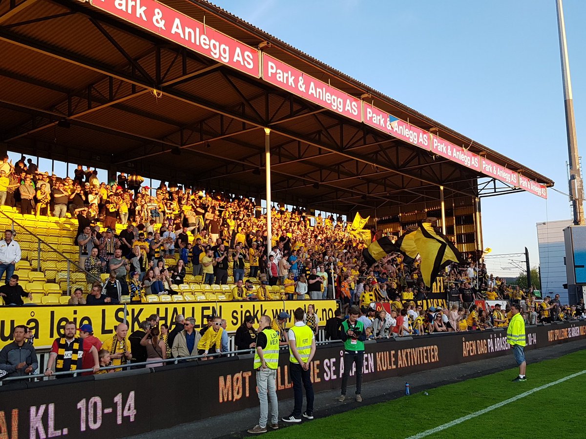 Dommeren blåser av kampen.
Vi vinner 1-0
Matchvinner: Erling Knutson. 
#LSKLIVE