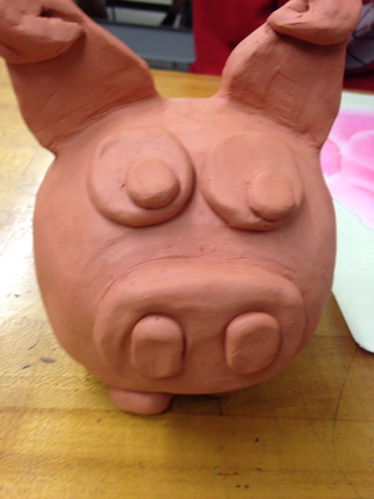 Mr_Burgher's tweet photo. Up and coming ceramicists in Art 2. @DCGMeadows #dcgart #dcgexcellance https://t.co/Z6pvhQKy08