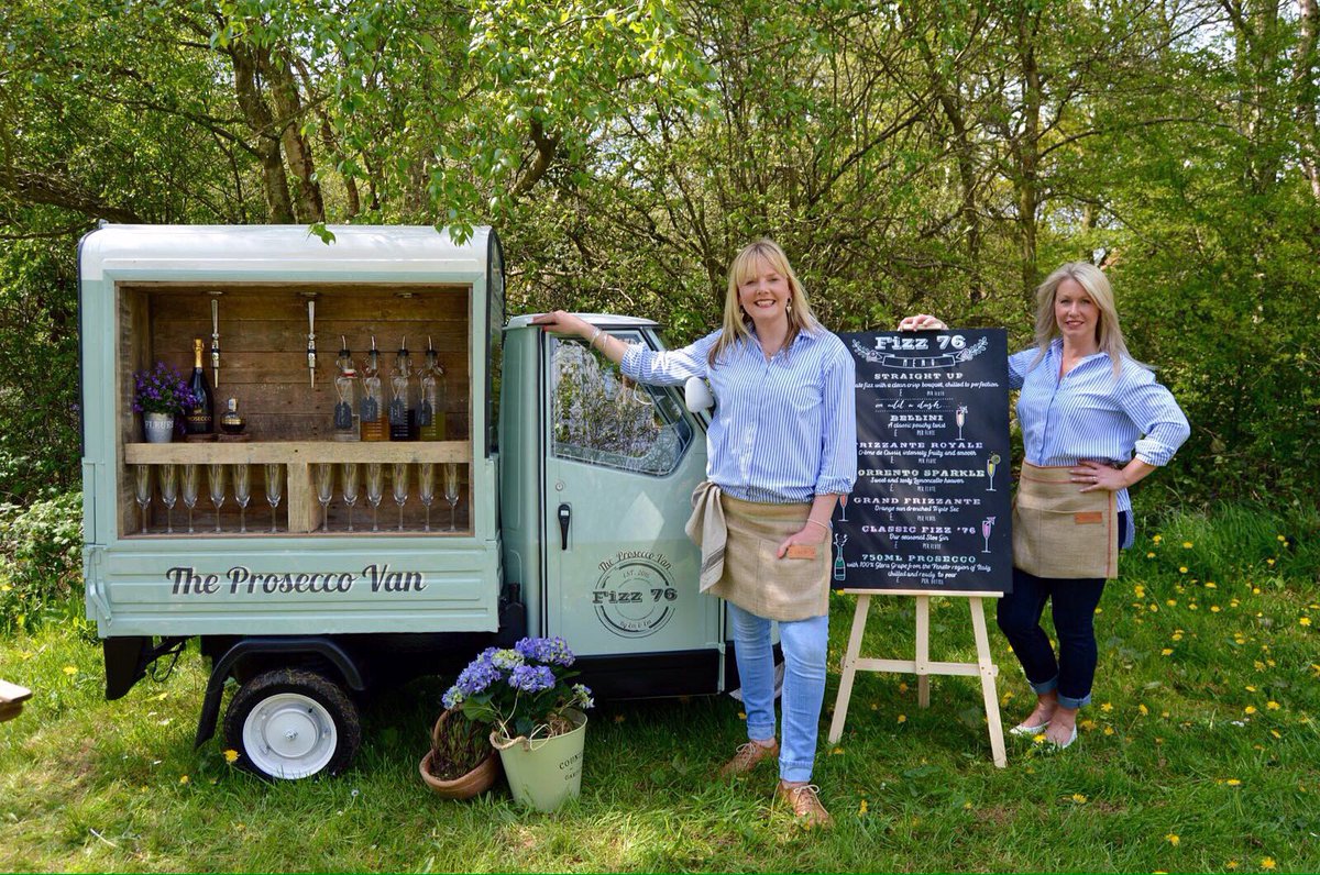 TheGolfSociety's tweet photo. #Golfclubs & Wedding venues check out @Fizz76Van something different for your clients & charity events #Posecco https://t.co/48uFk2VVgw