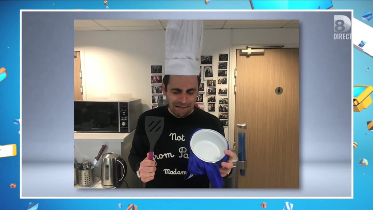 TBT9_W9's tweet photo. C'est pas cool de voler le soufflé de @CamilleCombal... 😕 #TPMP #PDS https://t.co/OSPG9OO9xy