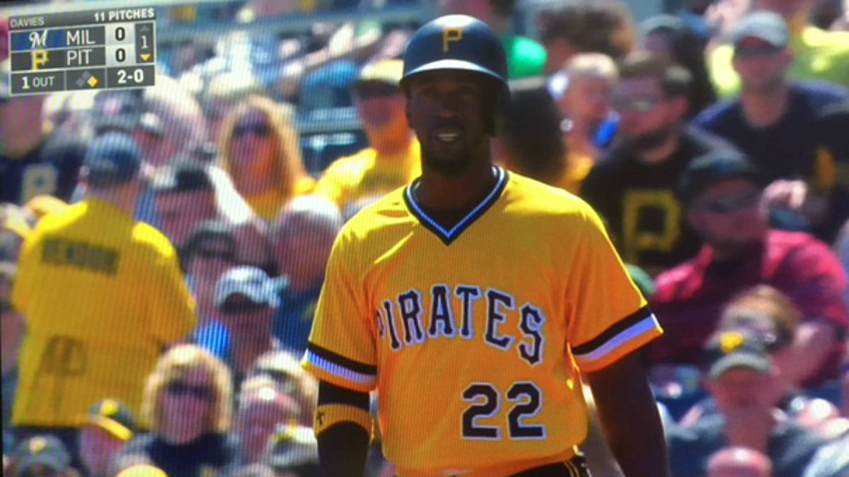 JonsSportsHut's tweet photo. Pirates party like it's 1979 with funky, fantastic throwback uniforms - https://t.co/YntzvUKFCp https://t.co/oNu79q2rdV