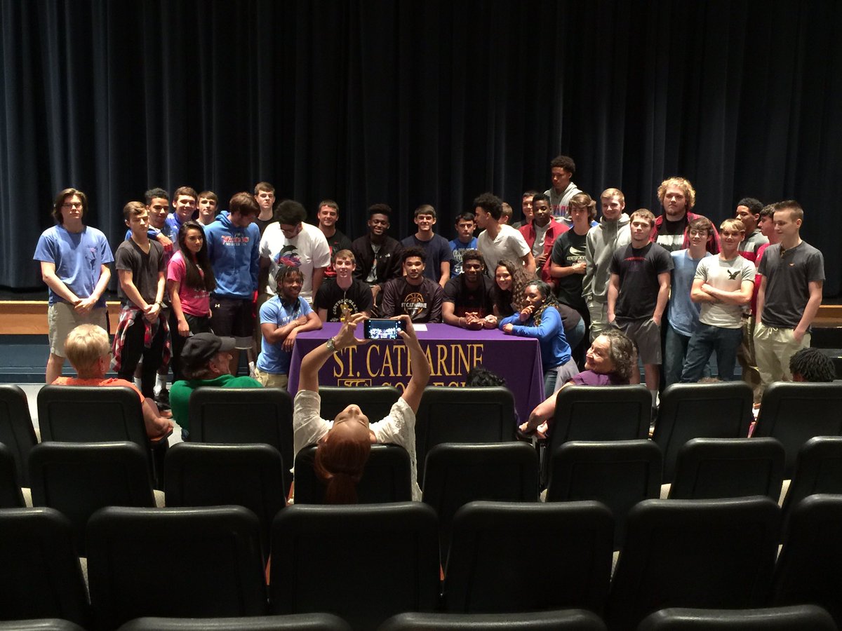 MercerCoTitans's tweet photo. Congrats to @Kane_TheMane on signing with St. Catherine! https://t.co/7QI1qAAQYn