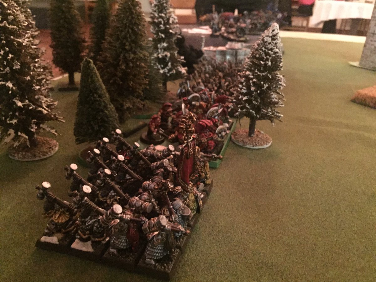 WarhammerGen's tweet photo. #KingsofWar campaign game. 2250 Orcs vs 2000 Dwarves. https://t.co/pK9A5rb7ol
