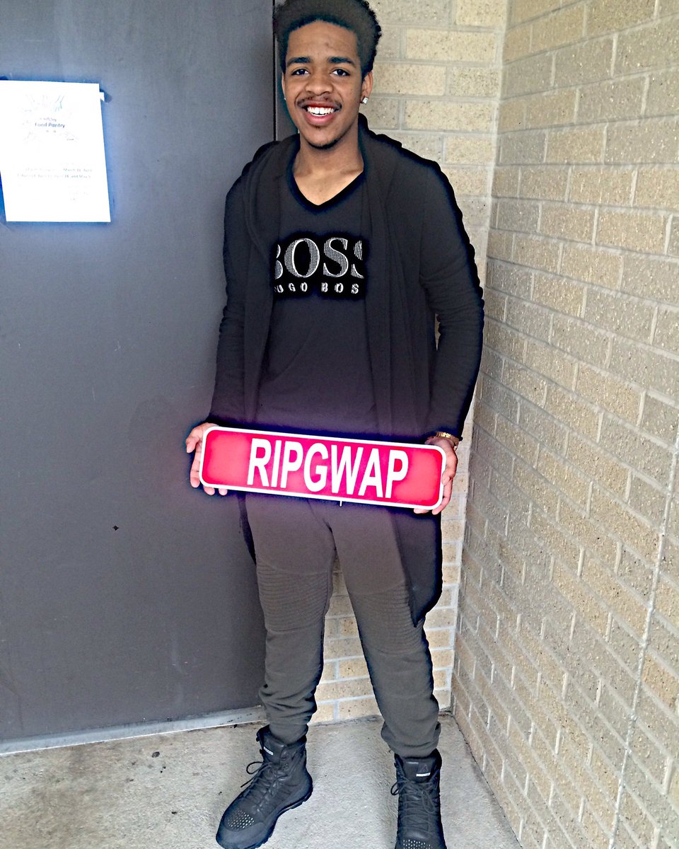 ripgwap_'s tweet photo. #RipGwap 🙏🏾 https://t.co/LbyX6HDsjN