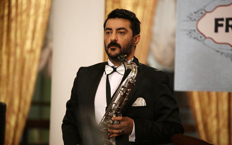 onlinewebtvcom's tweet photo. Poyraz Karayel 'de Heyecan Dorukta. Online izlemek için https://t.co/AxfoksfVKU #YazBakalımDedem #PoyrazKarayel https://t.co/pNv2wWdkOH
