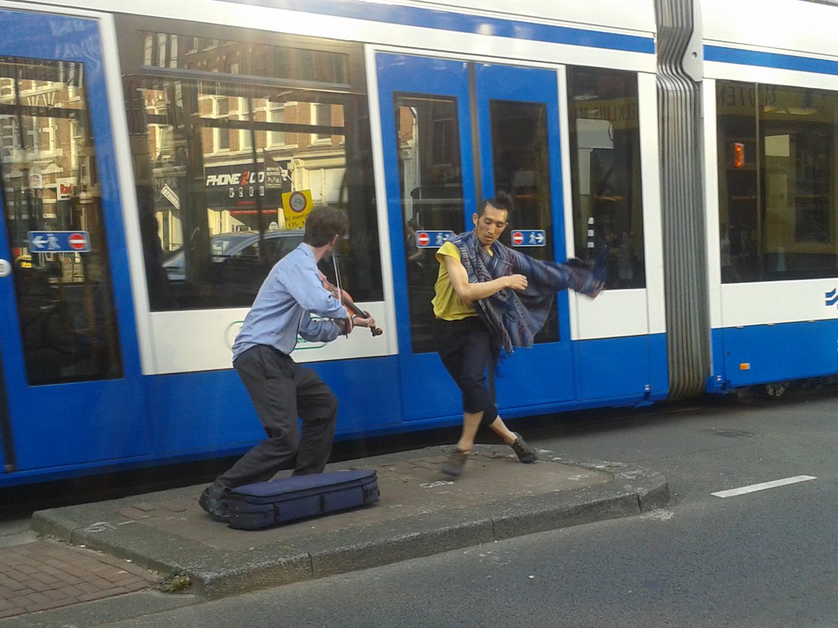 cracking_frame's tweet image. Guided by amazing performance artists to various artful locations at tonight's #WestWednesdays tour