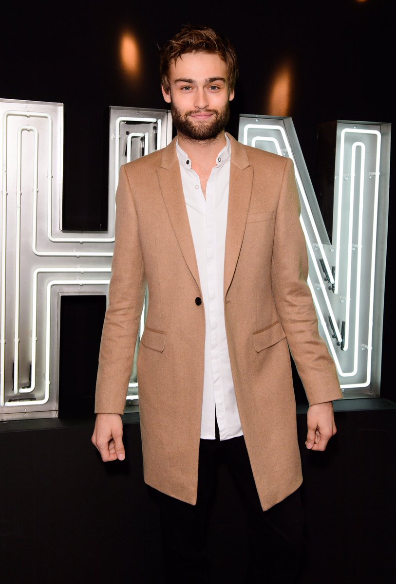 HarveyNichols's tweet photo. 🍾 @DouglasBooth @LennyHenry, Toby Huntington-Whiteley &amp; Ed Speelers join us for our #Menswear launch party #GreatMen https://t.co/T8ZYfnFFyG