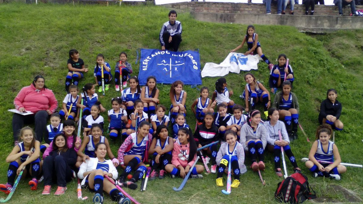 Hockey Delivery tweet media