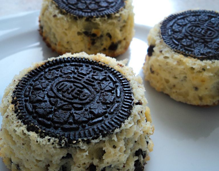 We feel guilty for even looking! How delicious are these? #dessert #cheesecake guidecentr.al/bake-scrumptio…