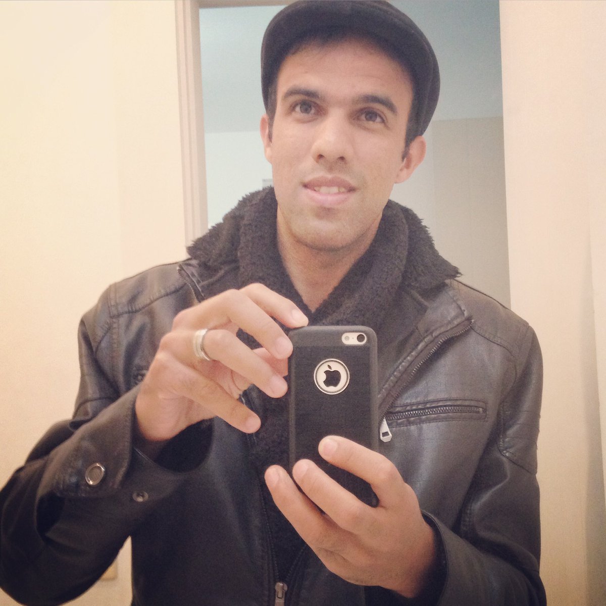 EmilerEvanil's tweet image. 