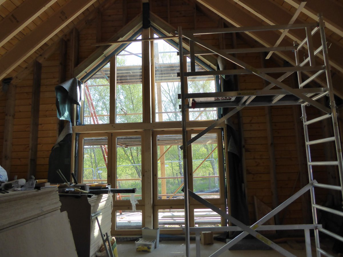 snug within tweet media