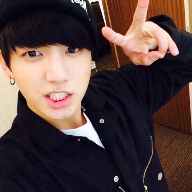 Rap_Monster_12's tweet photo. #GetWellJungkook https://t.co/sxK5vqSzBA