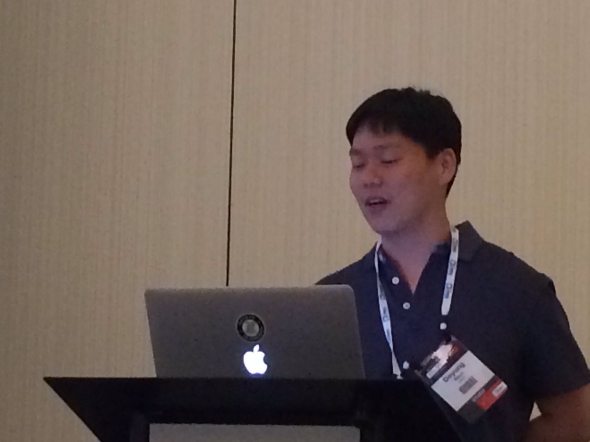 pluradj's tweet image. Learning S2Graph from creator, Doyung Yoon. Rockin&apos; the Gremlin sticker! @kakaotalk #ApacheBigData #graphdb