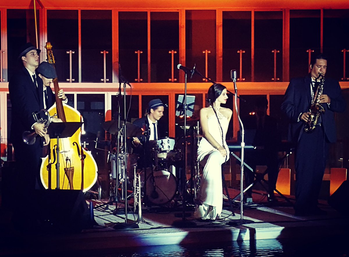 federicobeltran's tweet photo. #hipbopjazz #hipbopjazzband #oneocean #oneoceanmiamibeach https://t.co/5TjPKiY5Yk