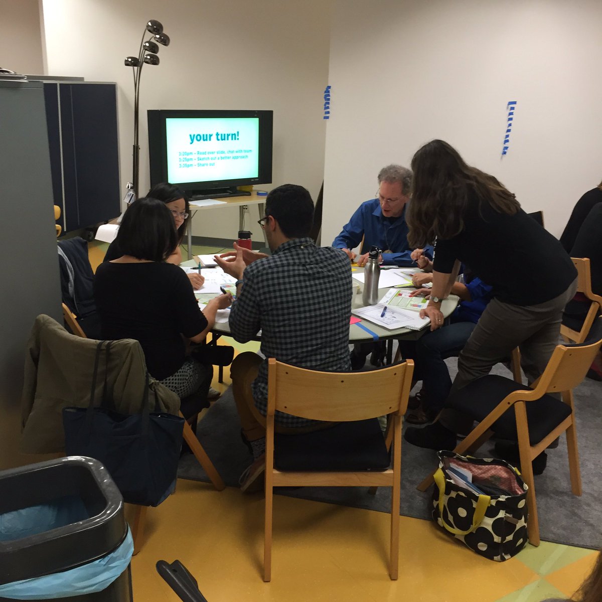 McCarthyChris's tweet photo. #ilnx #snin @AlexisTurim teaches the basics of communication design. https://t.co/oKRbeWdbXD