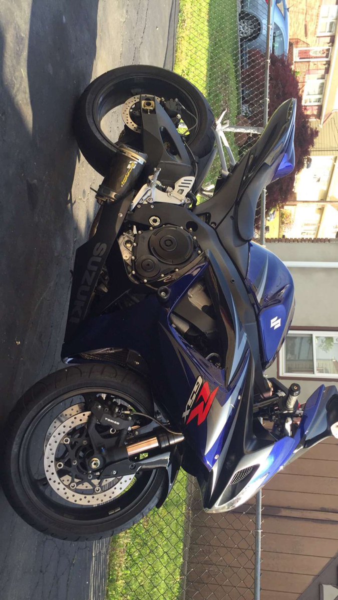 B973's tweet photo. Bae always gives me the best rides 😄 https://t.co/c1VCQ4HCor