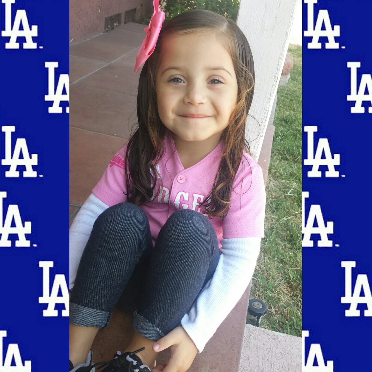 She's so ready to go to the game tonight! <a href="/Dodgers/">Los Angeles Dodgers</a>  #LittleDodgerFan 💙⚾