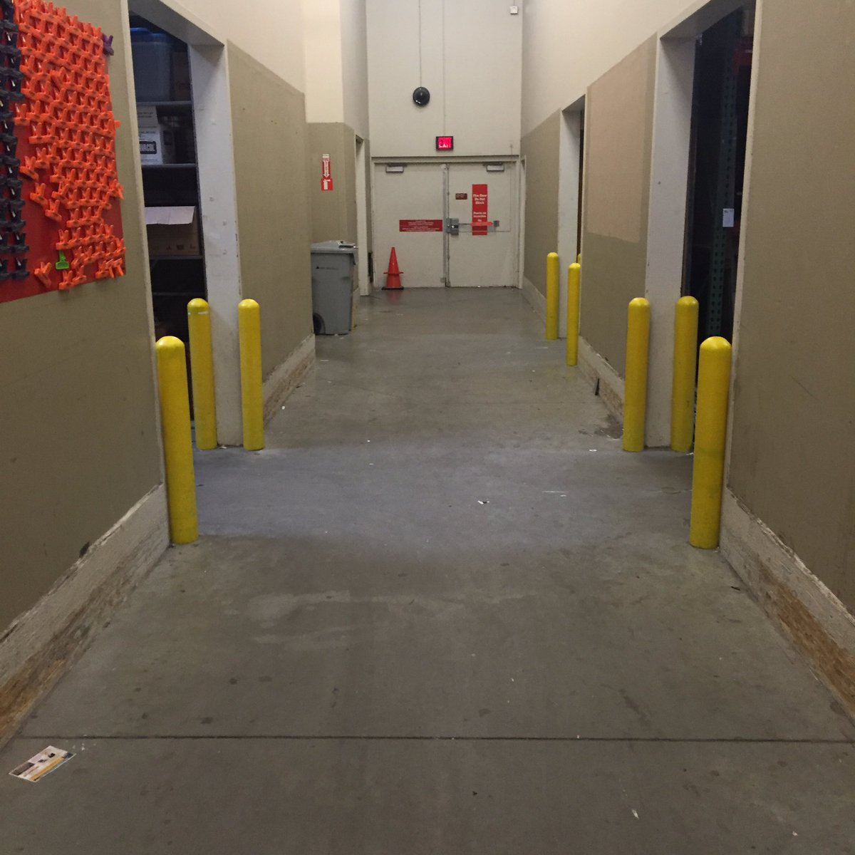 ColeW1084's tweet image. Clean backroom makes closing a breeze. #EverythingHasAHome #T1315 @NikoGonzo122 @neilstrongTGT @james_pareti