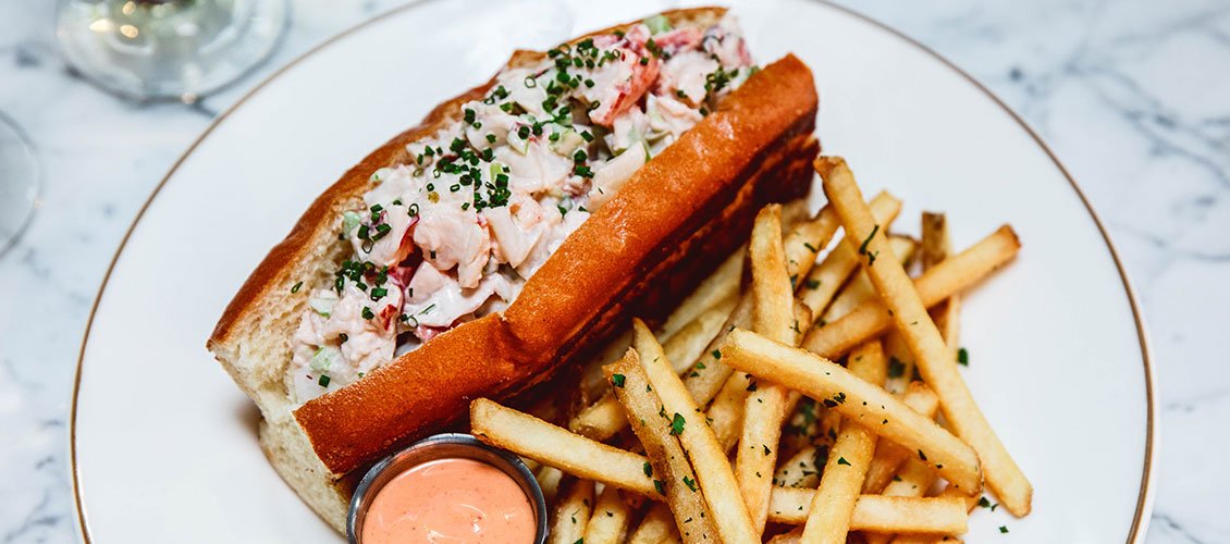 One of our Hottest 10 New Restaurants, <a href="/leosoysterbar/">Leosoysterbar</a>, is now serving lunch: goo.gl/TEMxb5