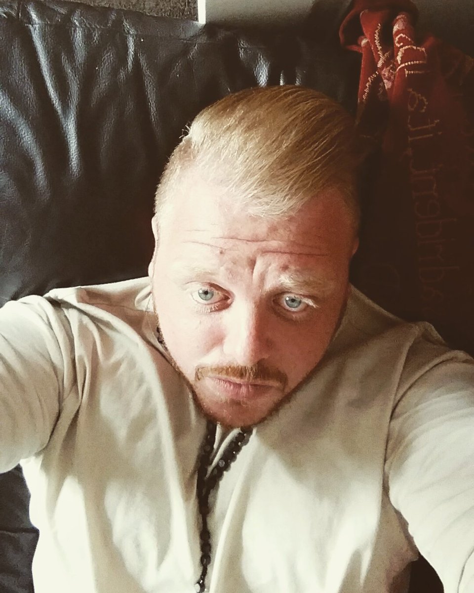 Drew burgerss (@drewburgess89) on Twitter photo 