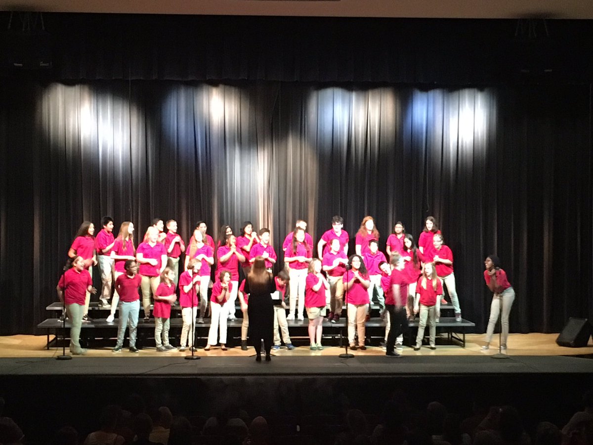 LindseySickler's tweet photo. Outstanding job, 6th grade choirs and @KellyCCaudill!  Another fantastic performance! https://t.co/m3rZnIUnFf