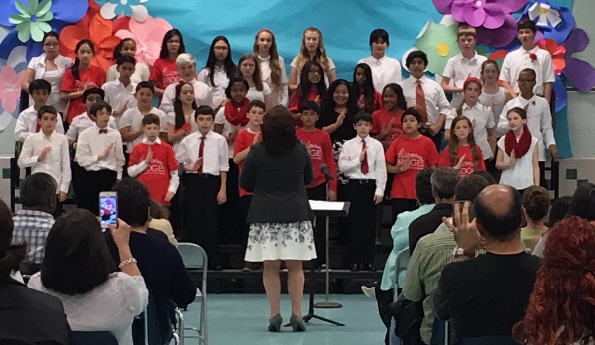 TheKatieLe's tweet image. Music and poetry - great way to spend the evening! #CPES #SpringConcerts #Chorus #Bridges #Poets