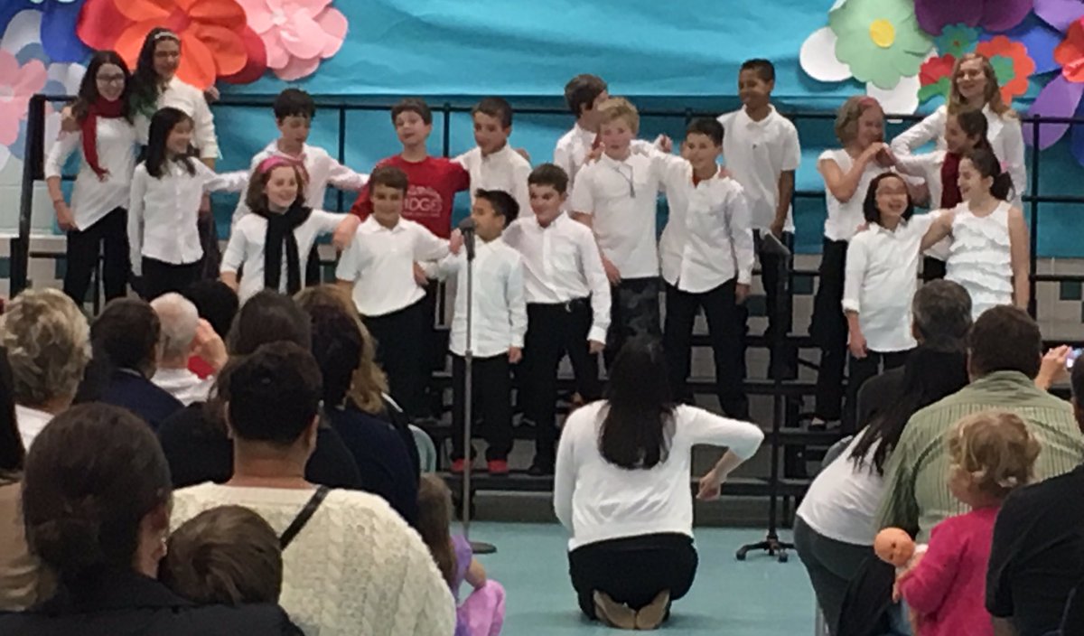TheKatieLe's tweet image. Music and poetry - great way to spend the evening! #CPES #SpringConcerts #Chorus #Bridges #Poets