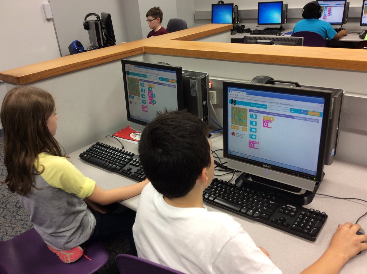 CodingForAll's tweet image. Students applying their newly acquired knowledge of loops into coding more efficiently.
@codeorg #CodeToLearn