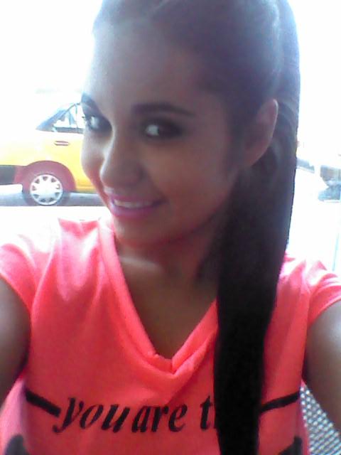 jessivane09's tweet photo. Corazon q le has hecho a mi corazon <3<3 https://t.co/6Bka07Hbde
