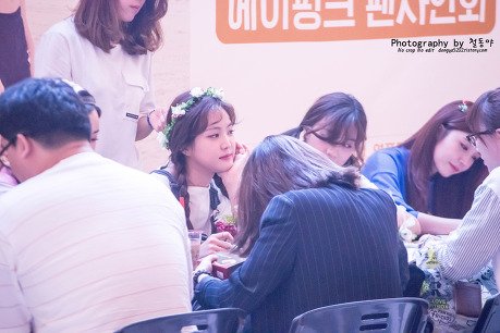 AllForNaeun's tweet photo. 160509 #Naeun (@Apinksne) @ Girl's Sweet Repose Fansign 
© 철동야 *1 #손나은 #나은 #Apink 

DO NOT EDIT OR CROP https://t.co/yRTYMRVnOT