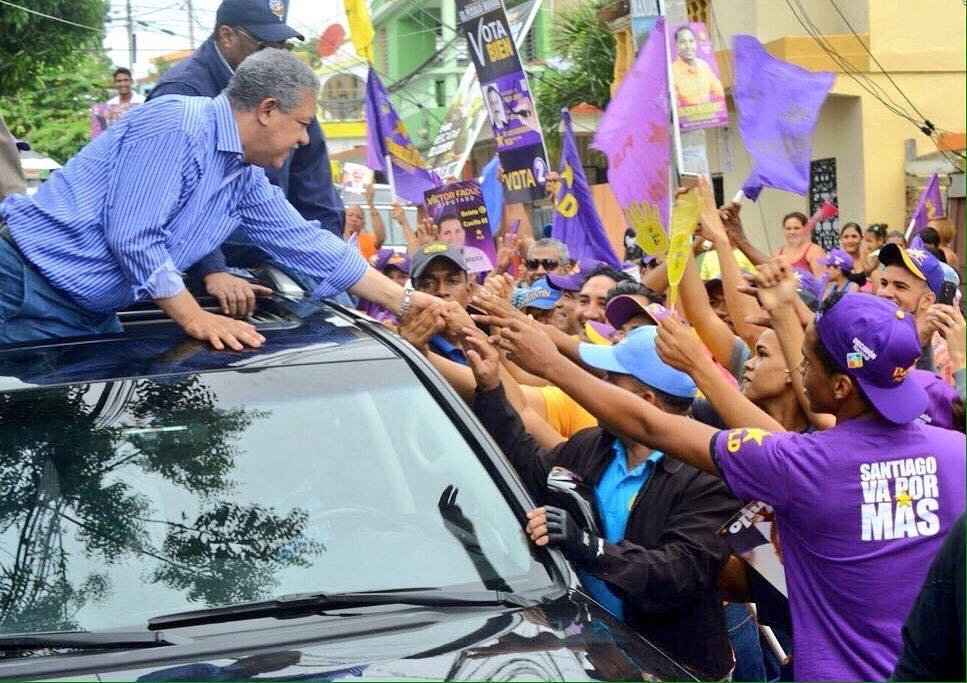 samuel_rijo's tweet photo. Cierre de campaña junto al León desde Nicolás de Ovando con Ortega y Gasset, 2:00pm. #JuevesMarchaCaravanaPLD https://t.co/3GQ1zwK0VQ