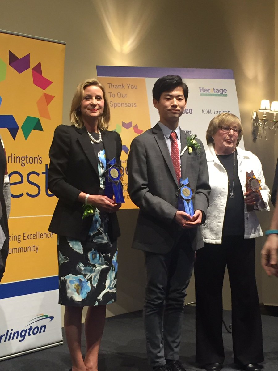 3ThingsBurl's tweet photo. Congrats Chris Choi on winning #BurlONBest Jr Citizen Award. #inspiringothers #initiatingchange #impactingcommunity https://t.co/HHItJvauC8