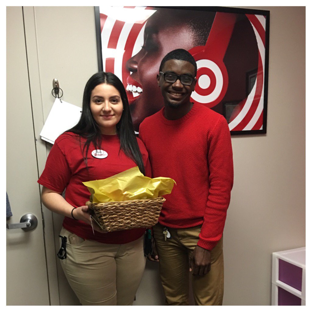 Yasmin #youmakeTarget we appreciate you! <a href="/DougieFreshest2/">Douglas Jordan</a> <a href="/CannataMike/">Mike Cannata</a> <a href="/MargaretDinneny/">Margaret Dinneny</a> <a href="/GinaMogollon/">Gina Mogollon</a> @LydiaDiazTGT