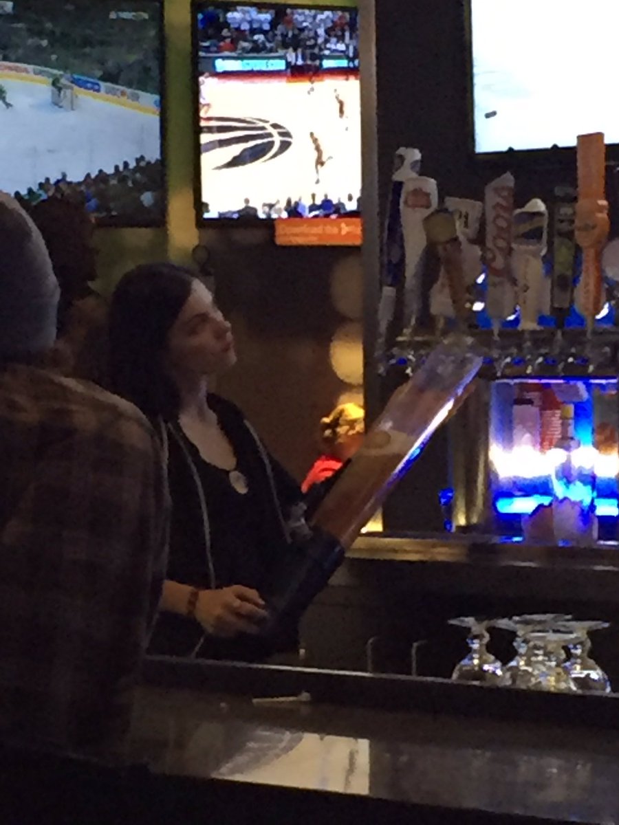 HashtagMerica1's tweet photo. Happy hour @DaveandBusters mile high #beer. Hell yeah!!!!!@HashtagMerica1 https://t.co/RK5tFGoNlP