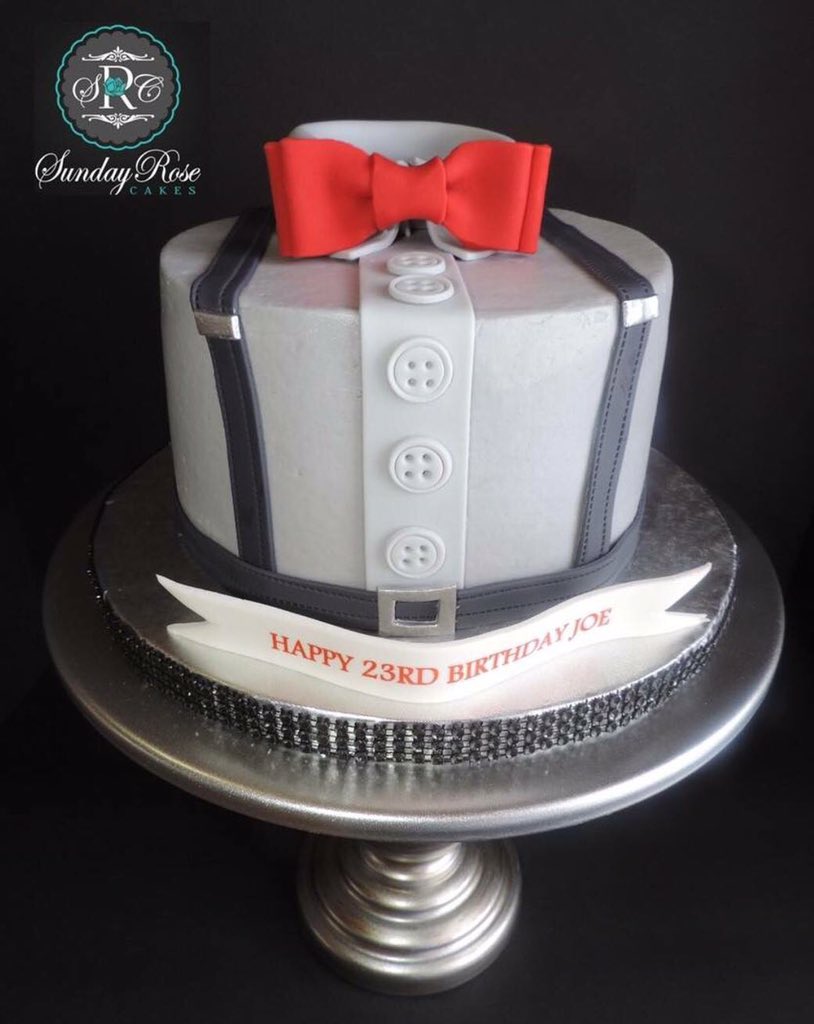 sundayrosecakes's tweet photo. Our buttercream #Hennessey flavor groom's cake! #Groomsmen #bachelor #fathersday #Ceremony #weddingwednesday https://t.co/4oMAv2xTbH