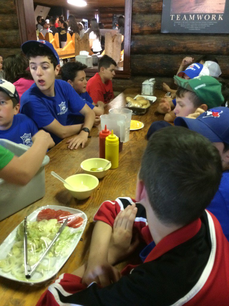 materaamy's tweet image. @reginamundices #CampO2016