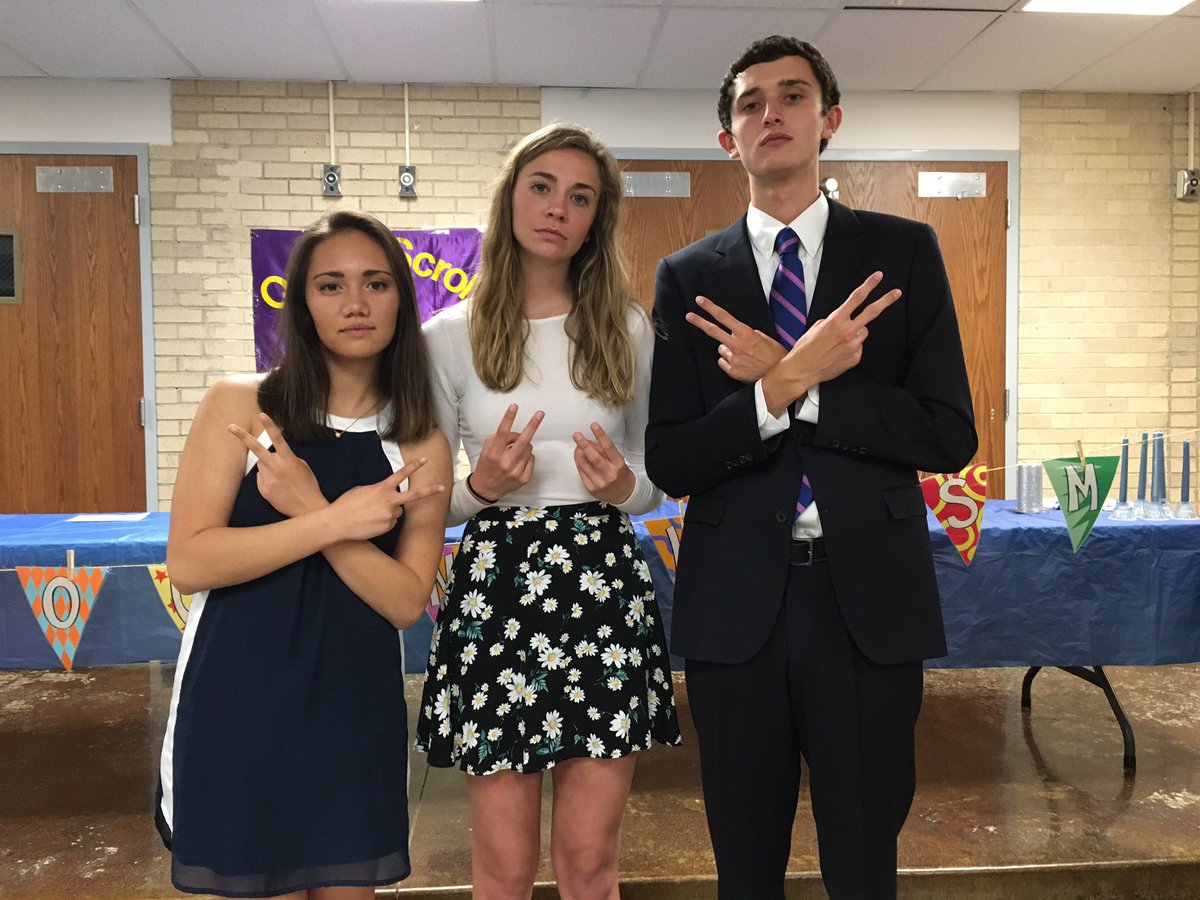 gracevanderpool's tweet photo. although our staffs may be enemies, I kind of like them #journalismiscool #paladinistheworsttho https://t.co/FfQeDpDRgv