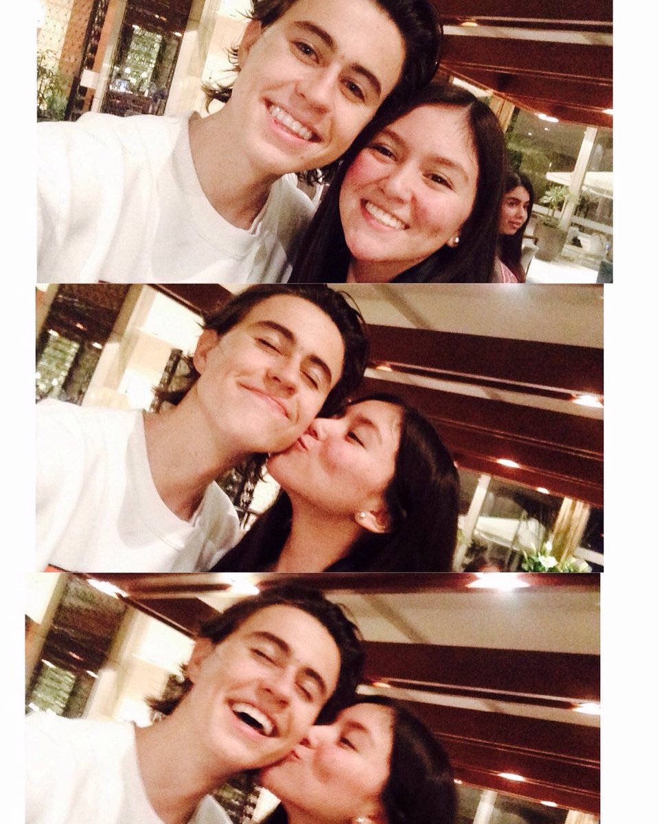 ohmagconbiebs's tweet photo. @Nashgrier you are the cutest guy ever😍😍 #TheWave https://t.co/nf879qAYFu