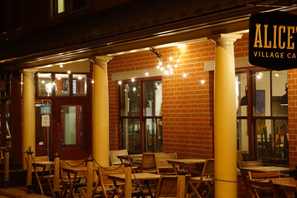 claireedel's tweet photo. Night time latte &amp; carrot cake #carbattack #Carp Ontario https://t.co/f3YODCBaU5