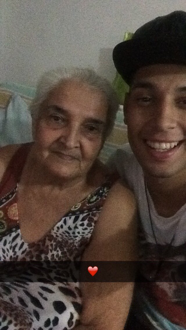 gaab_feh's tweet photo. Perdão na terra, pra eu ela é a mais preciosa ❤️ https://t.co/9QGwIhSLDH