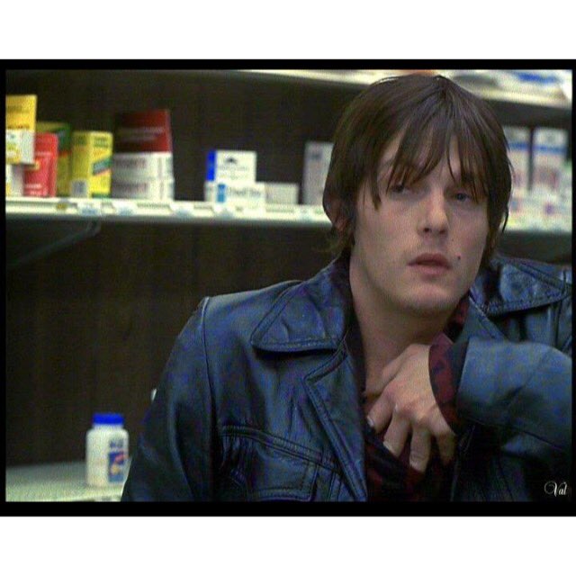 ldavisusa's tweet image. GN #TWDFamily hangover almost gone 😂 ❤️y'all @angelwoman78 @ReedusUgotthis @wwwbigbaldhead @melaniebarron51 😴💤