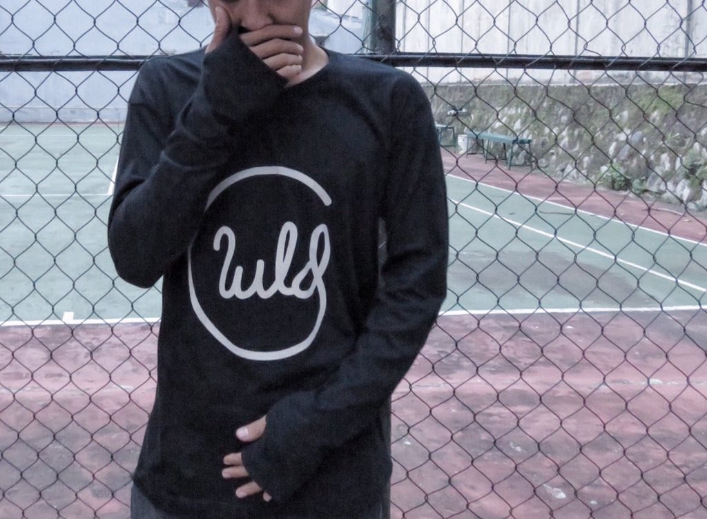 GWLD present : "Grab your summer and save your hand"
Longsleeve | Rp.155.000 | size S, M, L, XL |