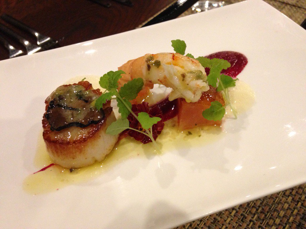 jamala_lodge's tweet photo. Scampi tail, poached scallop &amp; salmon with beetroot purée, vanilla butter, truffle, truffle oil and vinaigrette https://t.co/lP6OAxufzR