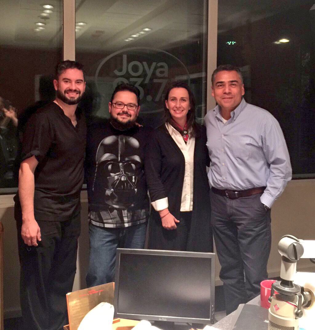 vallecarlos's tweet photo. Un privilegio entrevistar esta noche  a la Lic. Isabelle Aloi de @SalvatiAC y al super Dr. Gustavo Sánchez Turati https://t.co/sVrZA7POQ0