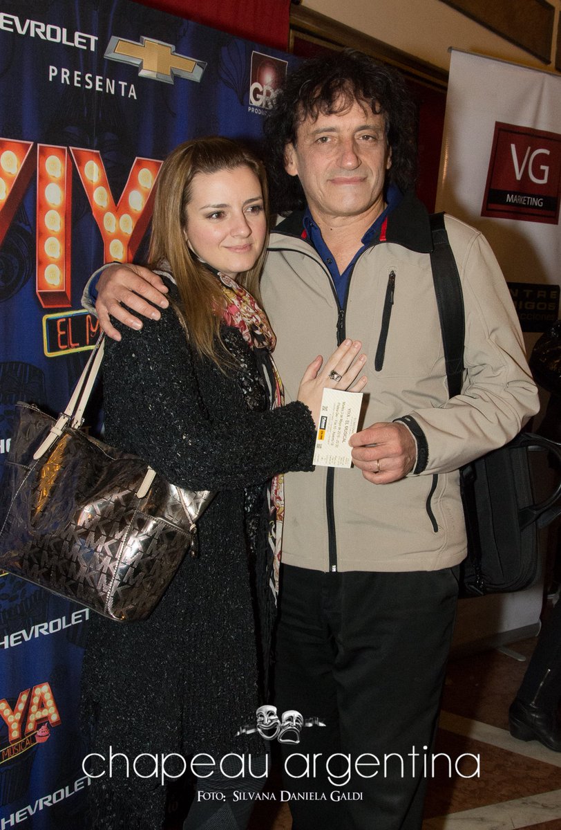 <a href="/MahlerAngel/">Angel Mahler</a> en <a href="/Yiyaelmusical/">Yiya, el musical</a> #Fcionprensa PH <a href="/silvyG/">silvana galdi</a> para <a href="/ChapeauOk/">Chapeau Argentina ®</a>