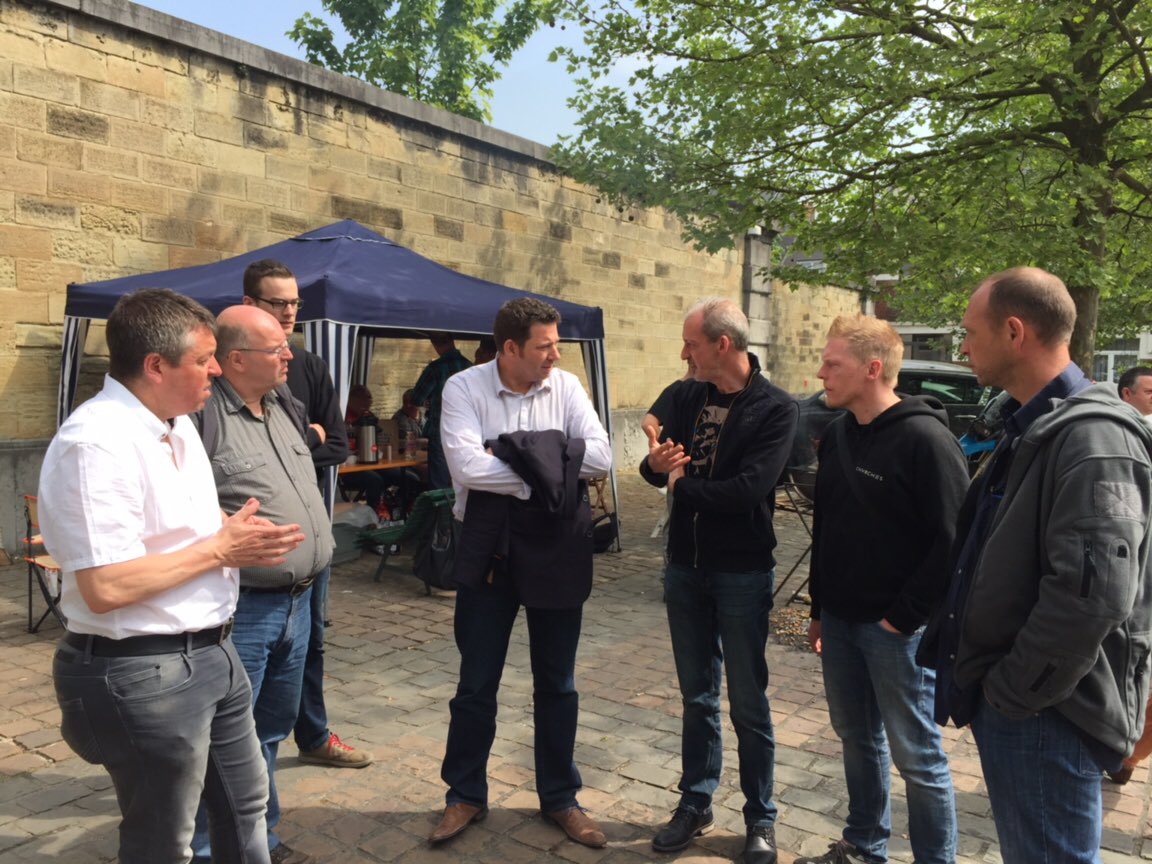 <a href="/VincentSampaoli/">Sampaoli</a> &amp; <a href="/DimitriLEGASSE/">Dimitri LEGASSE</a> à la rencontre des agents pénitentiaires à #Namur