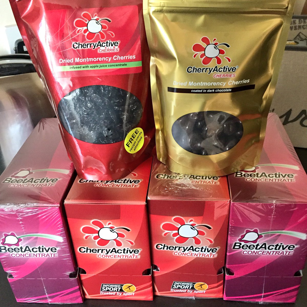 akilpin's tweet photo. Thanks for the delivery @cherryactive! This will massively help my recovery week #cherrygoodness 🍒👌🏼 https://t.co/iOyJvc3bZk